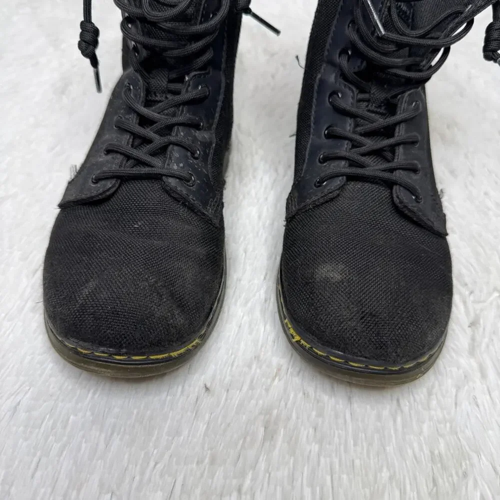 DR MARTENS / black canvas Combs Junior lace up combat boots / 4 big kid